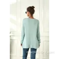 Полосатый свитер с длинными рукавами